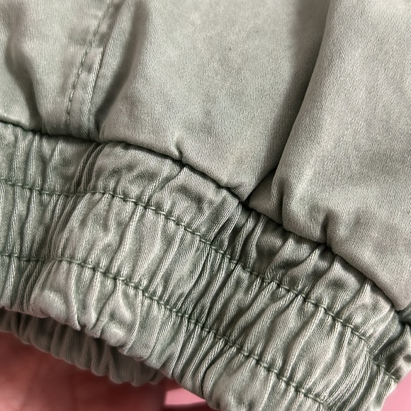 NWOT Zara cotton jogger style pant in XXL green colour. - Picture 4 of 4